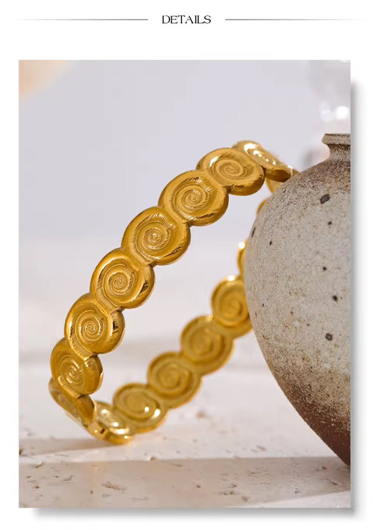 Conch Shell Bracelet