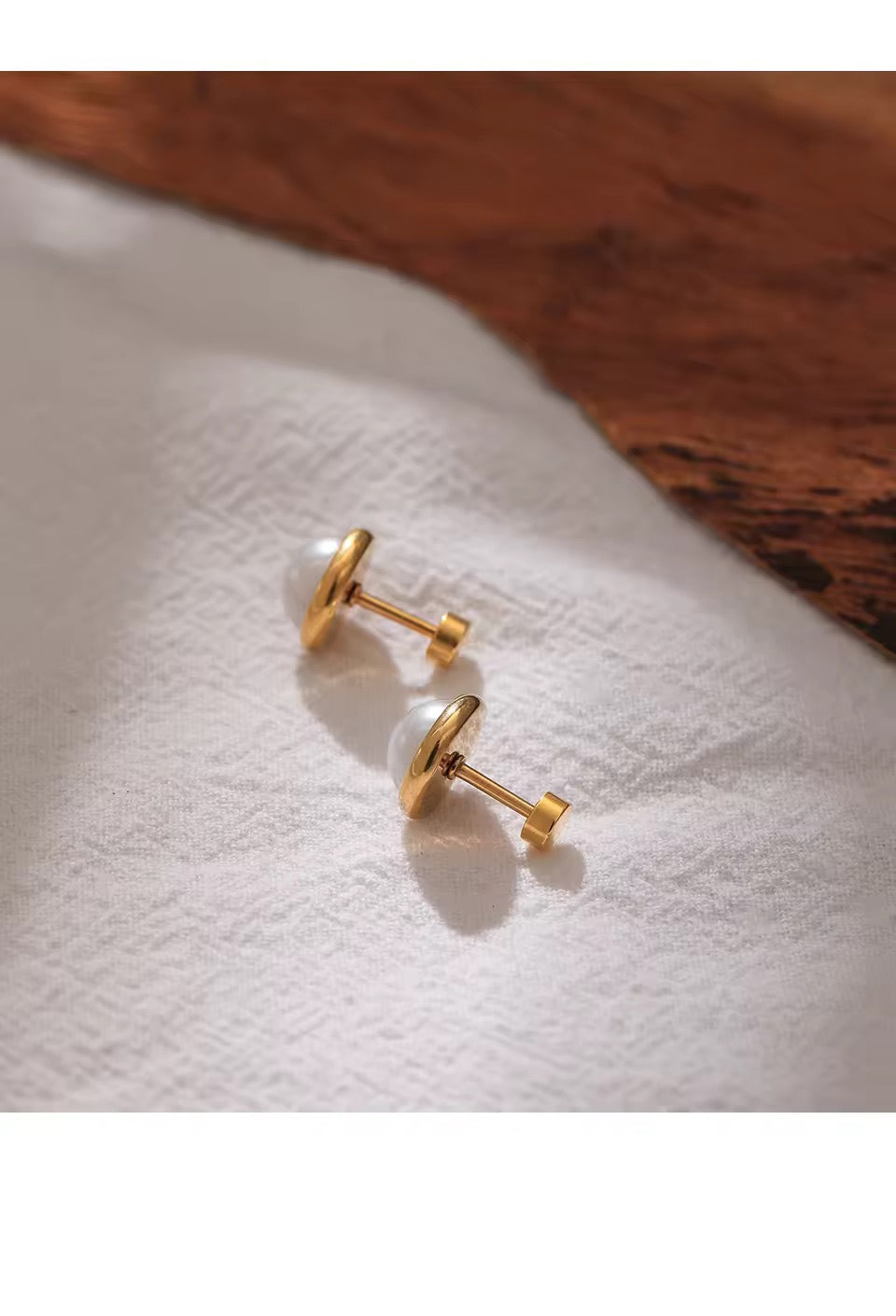 Pearls Stud Earrings