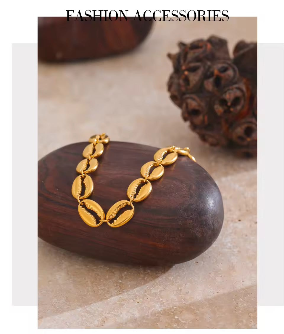 Shells Gold Bracelet